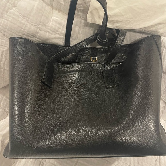 Black pebbled leather tote bag - Picture 9 of 15
